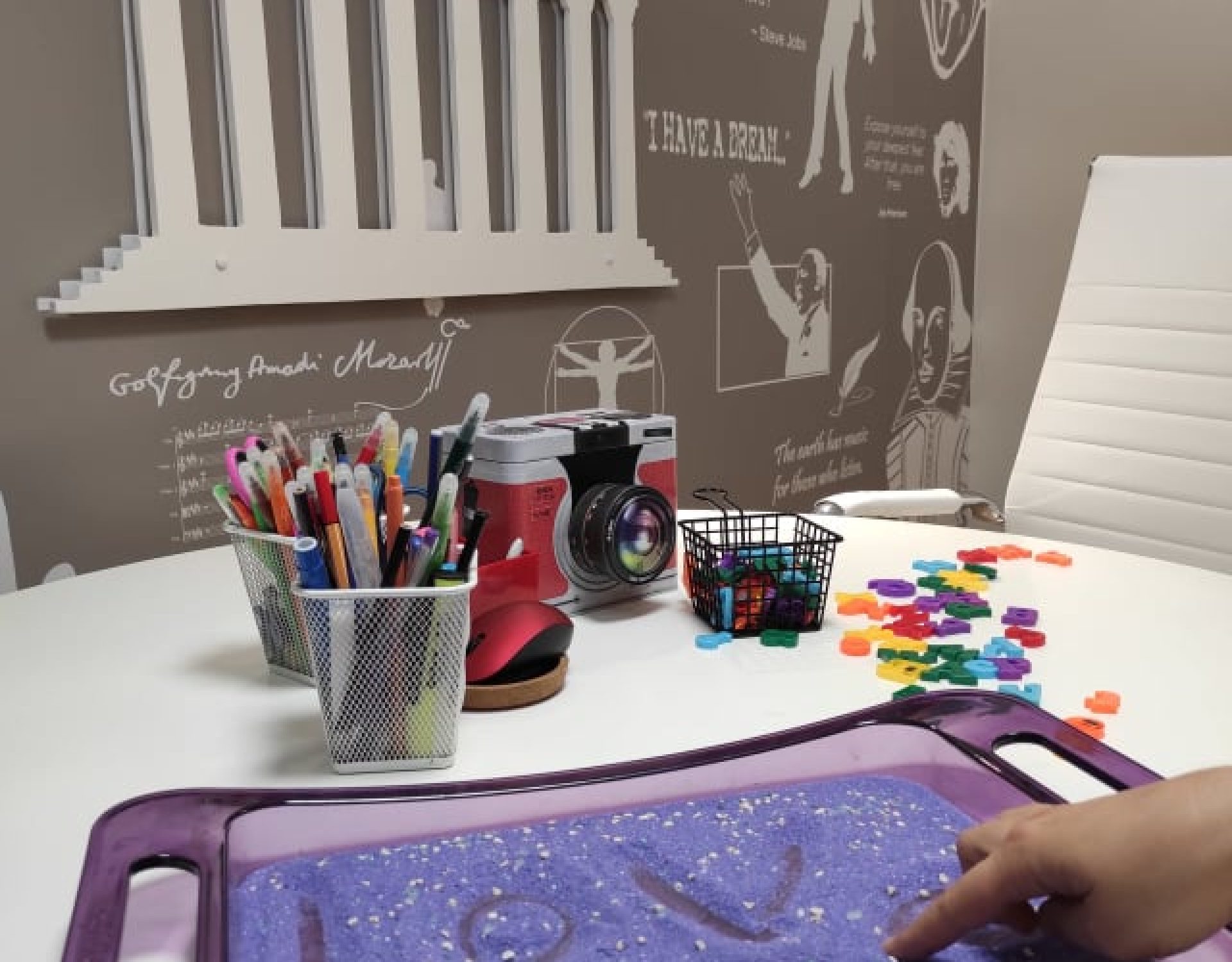 agglika-mathisiakes-dyskolies-dyslexia-friendly-approach